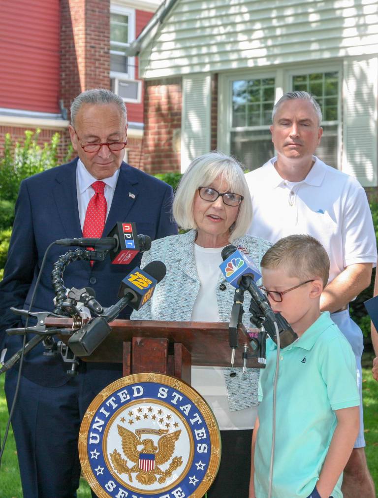 Bosworth joins Senator Schumer to call for overturning of SALT deductions