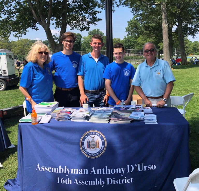 Assemblyman D’Urso participates in senior health fair