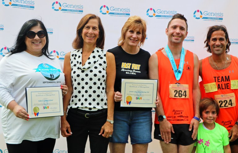 Legislator Birnbaum supports Blazing Trails for Autism race at Great Neck South High School