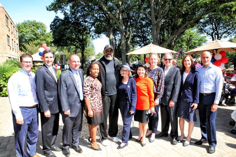 North Hempstead officials attend town’s annual Magnolia Gardens BBQ North Hempstead officials attend town’s annual Magnolia Gardens BBQ