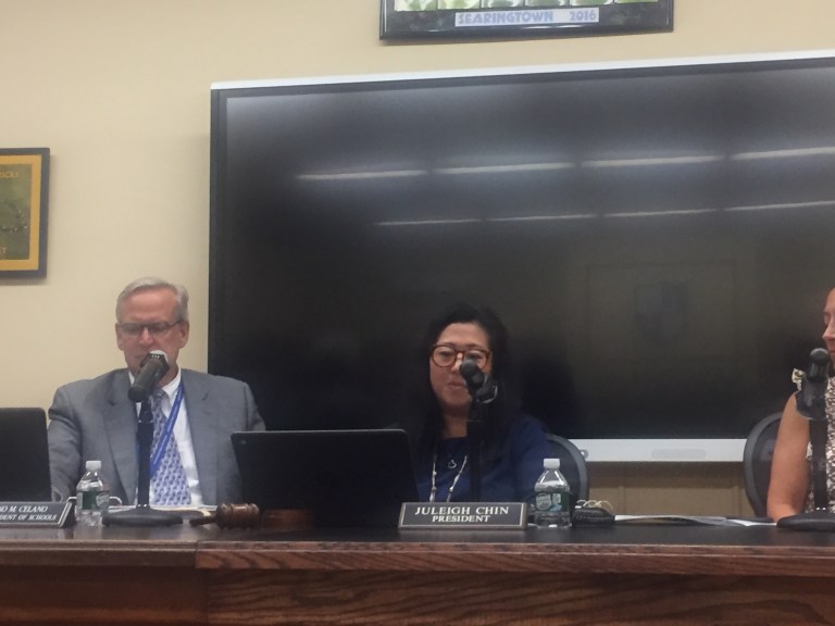 Herricks district, teachers reach ‘tentative settlement’ in labor contract Herricks district, teachers reach ‘tentative settlement’ in labor contract