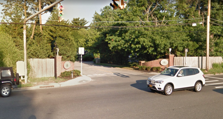 Auto thefts reported in Old Westbury, East Hills