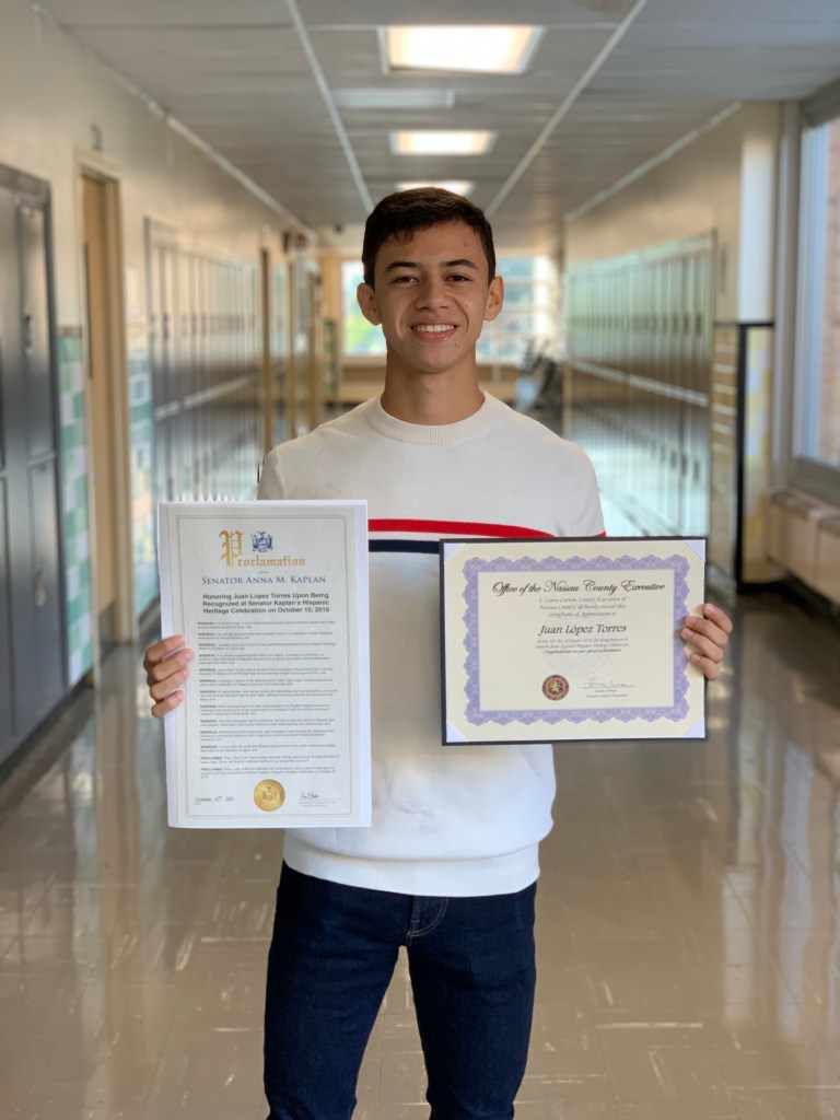 Mineola student honored for dedication to Hispanic community