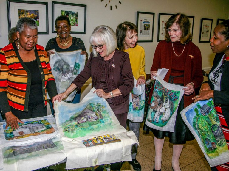 Town helps fund historic quilt project in Great Neck, Manhasset
