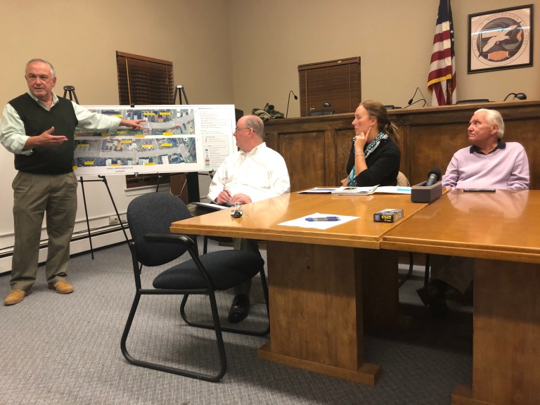 Manorhaven Boulevard design presented