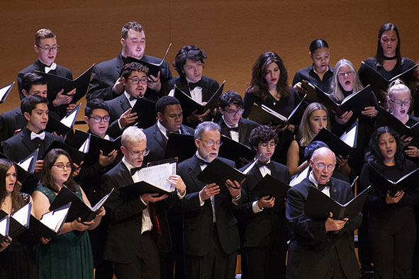 Adelphi chorale and vocal ensemble to perform concert at Adelphi PAC Nov. 24
