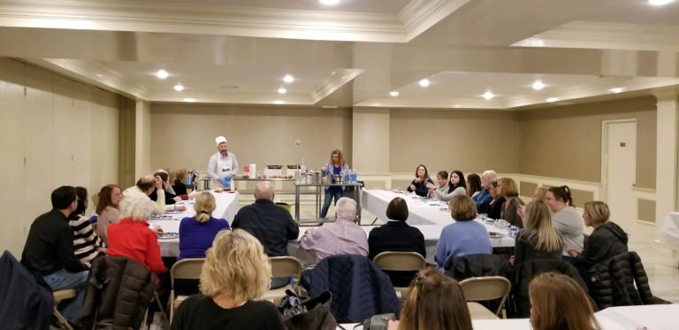 Temple Judea congregants learn how to make latkes