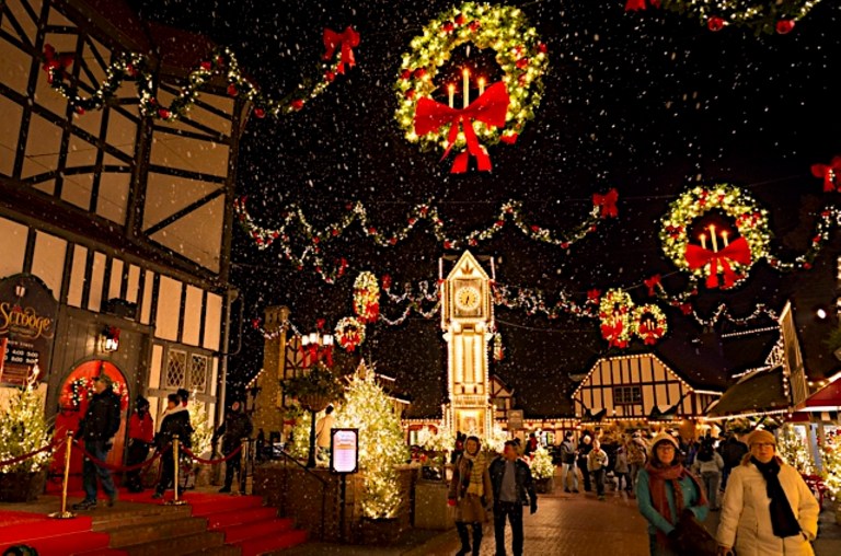 Going places: Favorite places to go to be immersed in holiday spirit Going places: Favorite places to go to be immersed in holiday spirit
