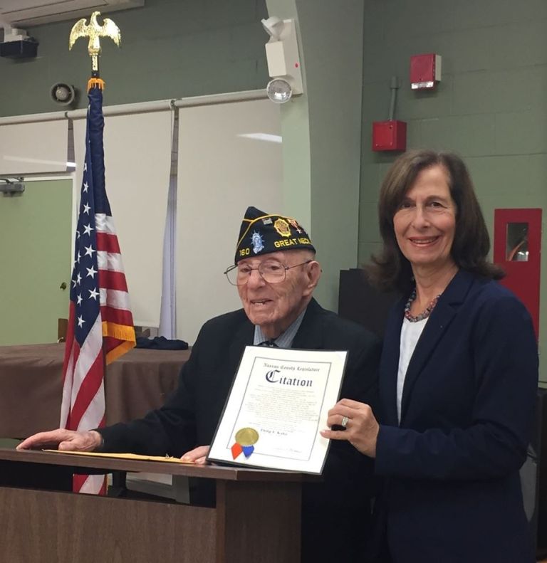 Legislator Birnbaum honors World War II veteran from Great Neck on his 100th birthday Legislator Birnbaum honors World War II veteran from Great Neck on his 100th birthday