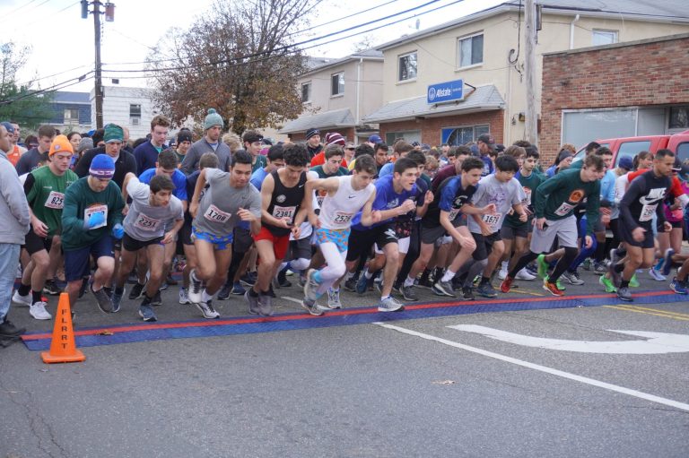 Record number of participants cross finish line in Port’s turkey day run