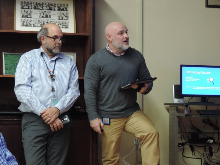 Herricks schools are moving ahead with technology upgrades while state drags its feet Herricks schools are moving ahead with technology upgrades while state drags its feet