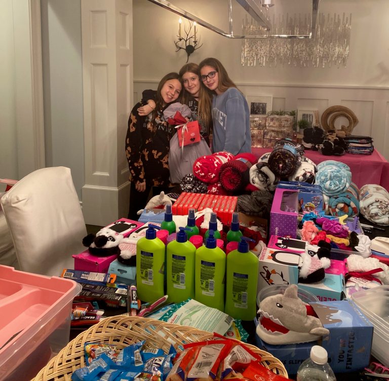 Roslyn girl takes mitzvah project to heart Roslyn girl takes mitzvah project to heart
