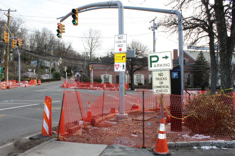 Old Northern-Broadway corners still blocked off