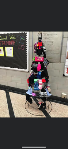 Manor Oaks building team hosts mitten drive Manor Oaks building team hosts mitten drive