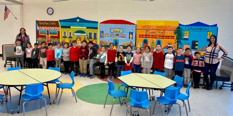 Paris-inspired painting at Mineola school Paris-inspired painting at Mineola school