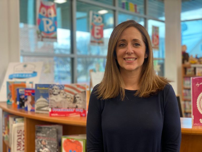 Mineola teacher recognized for Bright Light Mineola teacher recognized for Bright Light