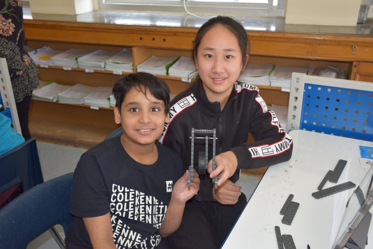 Building pendulums at Hillside Grade School Building pendulums at Hillside Grade School
