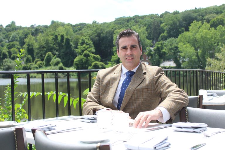 Roslyn restaurant owner discusses impact on industry from coronavirus