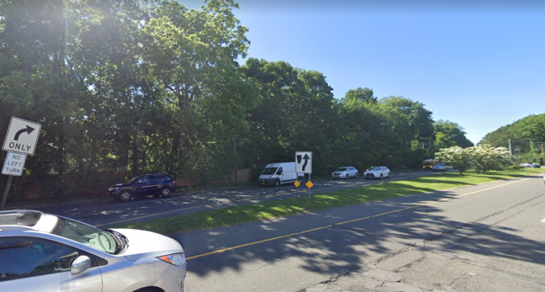 Bronx man arrested in Glen Cove Road police chase Bronx man arrested in Glen Cove Road police chase