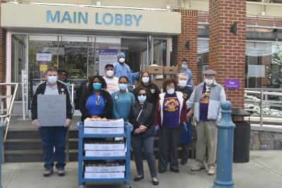 Cellini Lodge #2206 delivers meals to hospitals