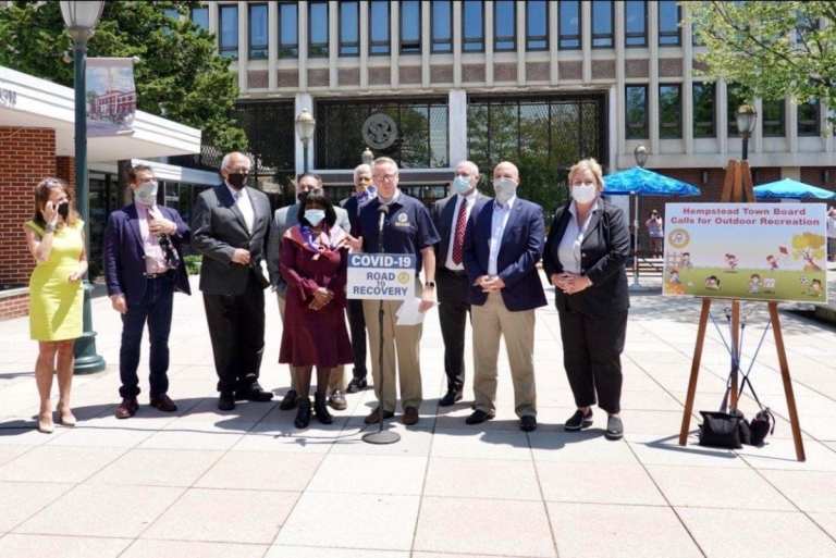 Hempstead officials call on Gov. Cuomo to allow young athletes to “Play Ball”