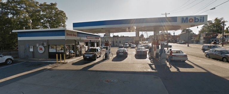 Nassau police search for two men who allegedly robbed Bellerose Terrace gas station