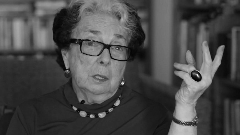 Feminist publisher, former O. Westbury and Hofstra prof Howe dies