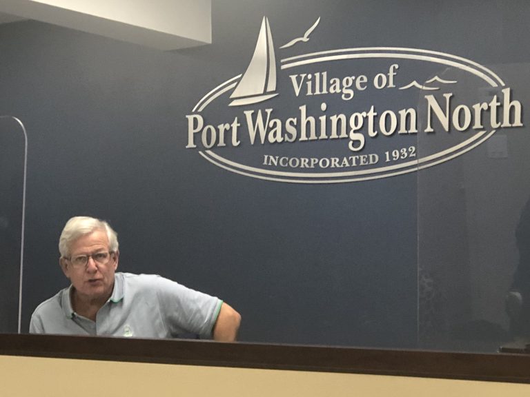 Port North to consider regulation of leaf blowers Port North to consider regulation of leaf blowers