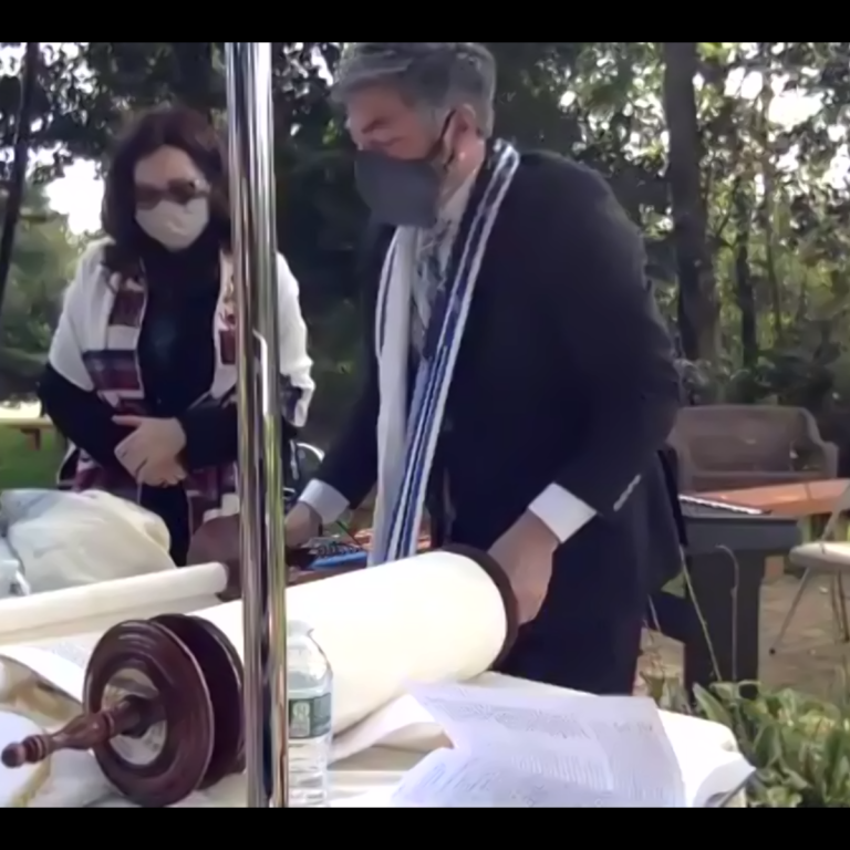 Temple Judea celebrates Simchat Torah Temple Judea celebrates Simchat Torah