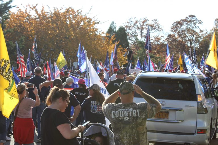 North Shore Trump supporters trek from Manhasset to News 12
