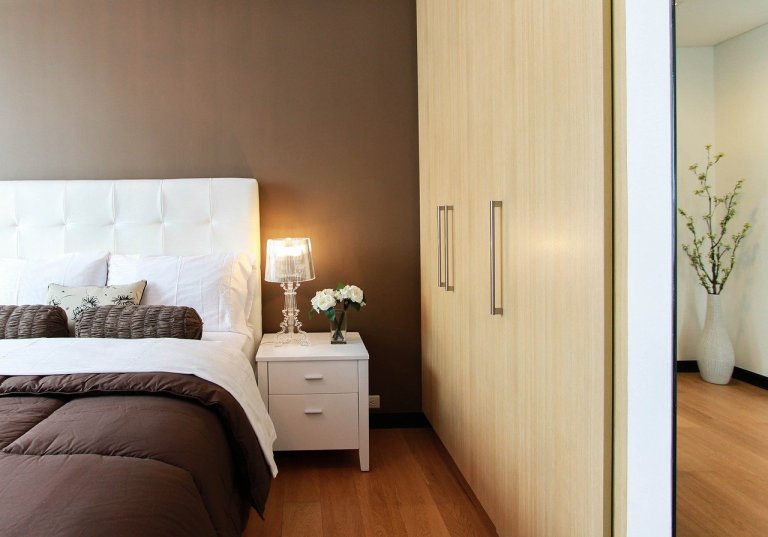 Small Decor Changes That Will Spice up Your Bedroom