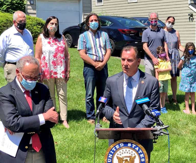 Suozzi, Schumer roll out legislation to allow for full deduction of state and local taxes