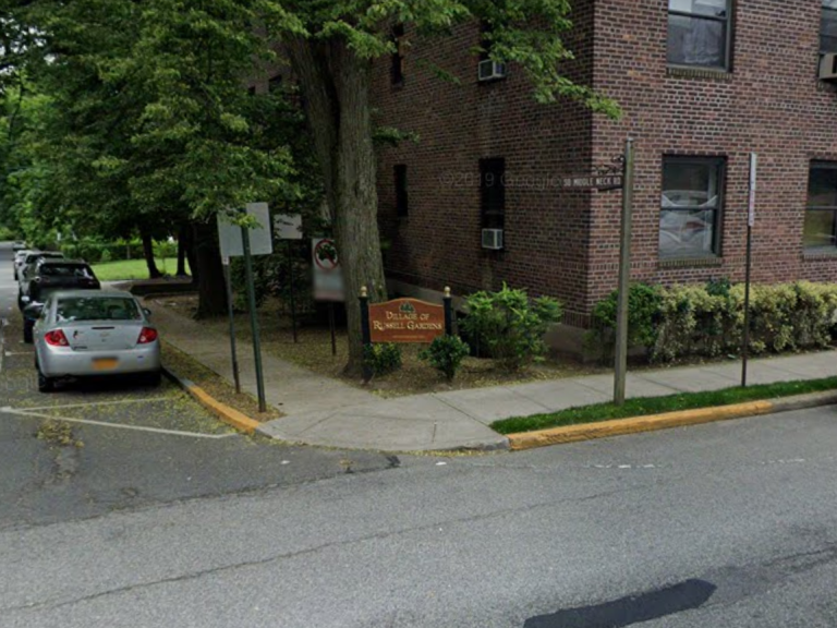 Police searching for two men for in abduction attempt of 10-year-old in Russell Gardens