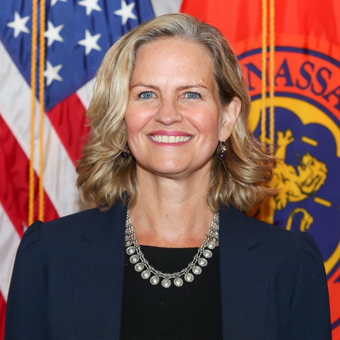 Laura Curran announces re-election campaign for Nassau County executive Laura Curran announces re-election campaign for Nassau County executive