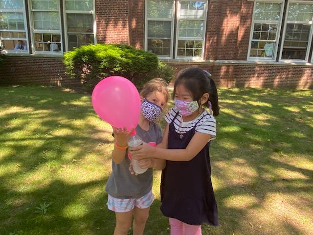 Balloon experiment teaches students about matter