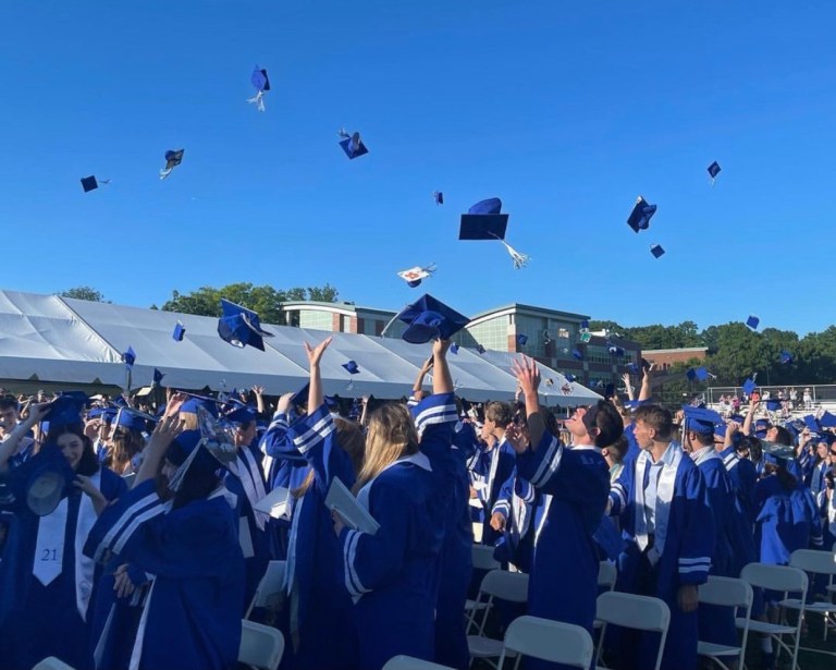 Schreiber High holds in-person commencement ceremony for class of 2021