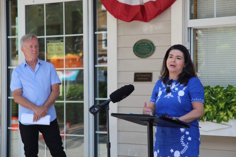 Port commemorates historic day for commuters Port commemorates historic day for commuters
