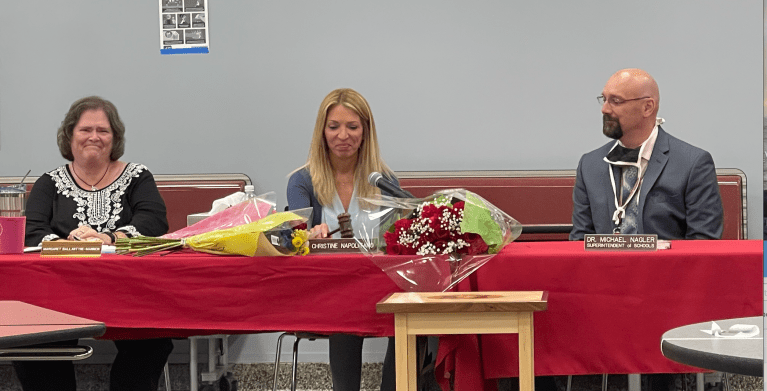 Outgoing Mineola board member honored Outgoing Mineola board member honored