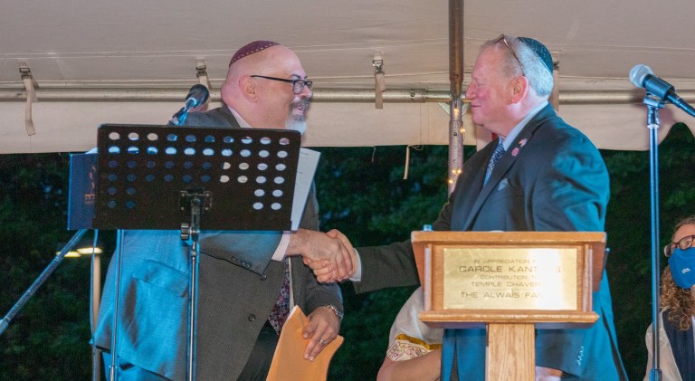 Legislator Drucker Joins Temple Chaverim to Honor Cantor Brad Hyman Legislator Drucker Joins Temple Chaverim to Honor Cantor Brad Hyman