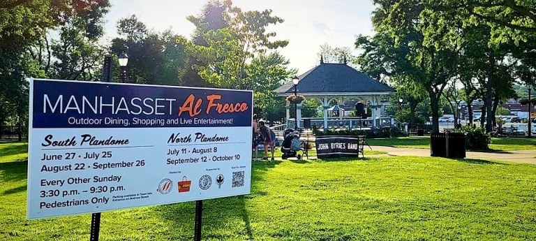 Manhasset Al Fresco continues on Plandome Rd. July