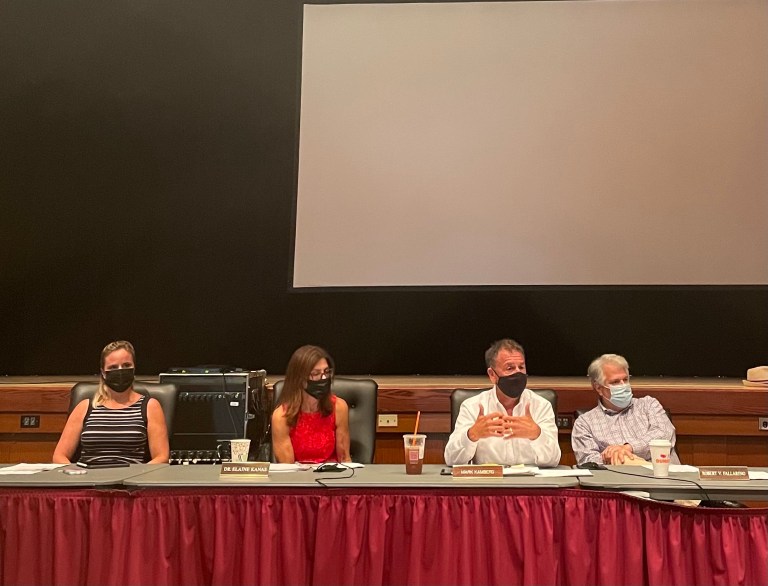 East Williston school board OKs masks