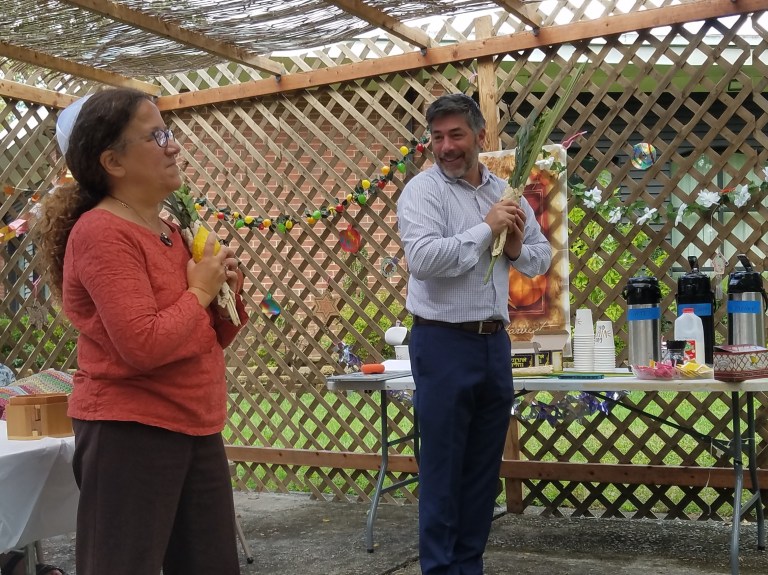 Temple Judea observes Sukkot outdoors