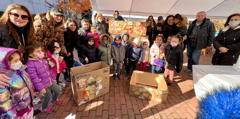 Temple Beth Sholom early childhood center families give back