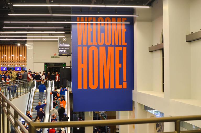 The Islanders come home The Islanders come home