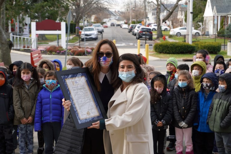 Senator Anna Kaplan honors Mineola school psychologist