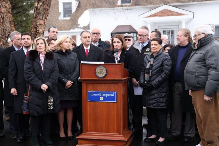 Local officials throughout Nassau denounce Hochul’s zoning plans