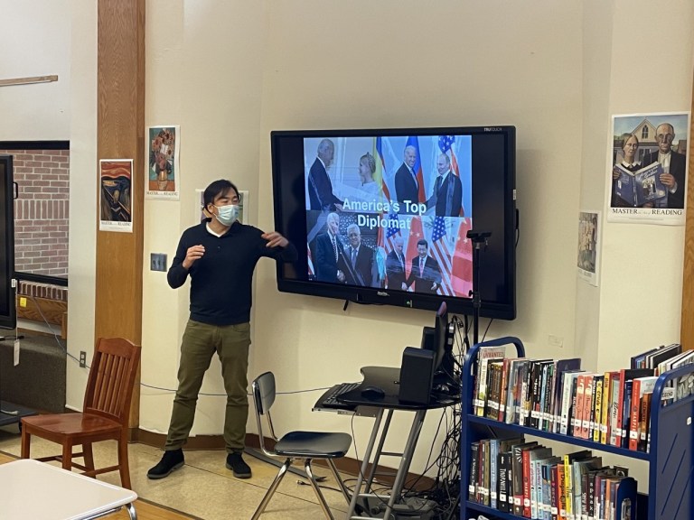 Manhasset Model U.N. Club gains insight on Department of State