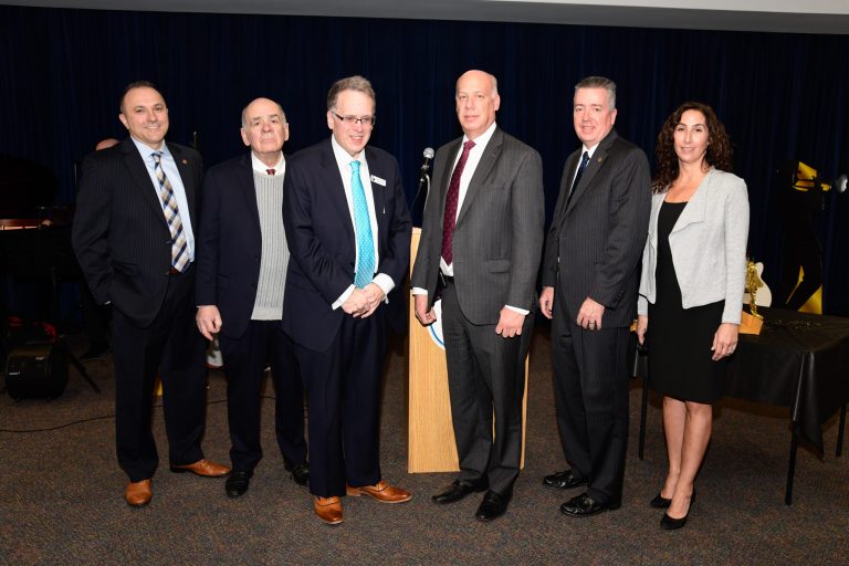 Officials celebrate 100th anniversary of Mineola Memorial Library