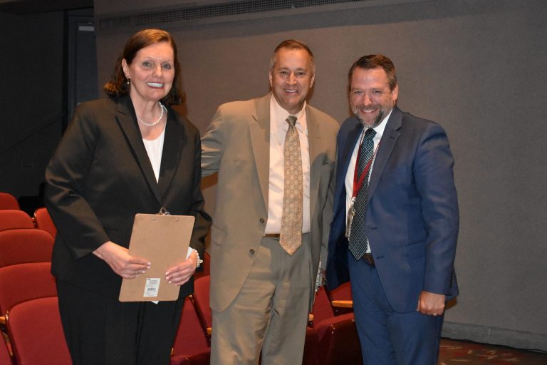 North Shore BOE names new administrators