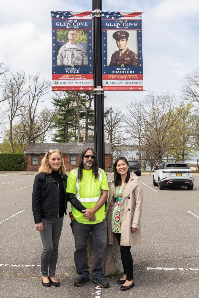 Legislator DeRiggi-Whitton supports ‘Glen Cove Salutes’ military tribute banner program at Morgan Memorial Park